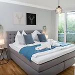 Customflats - Tiefgarage - Terrasse - Uninähe * Ulm