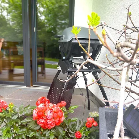 Apartment Customflats - Tiefgarage - Terrasse - Uninähe